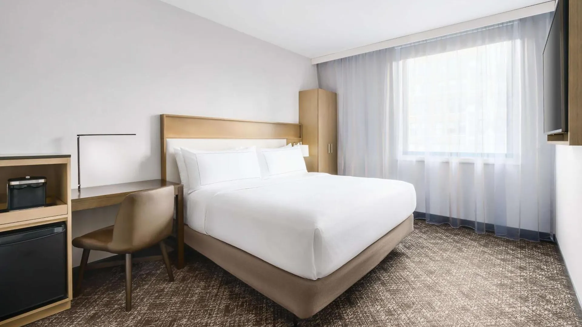 Hotel Doubletree By Hilton New York Times Square South 4*,