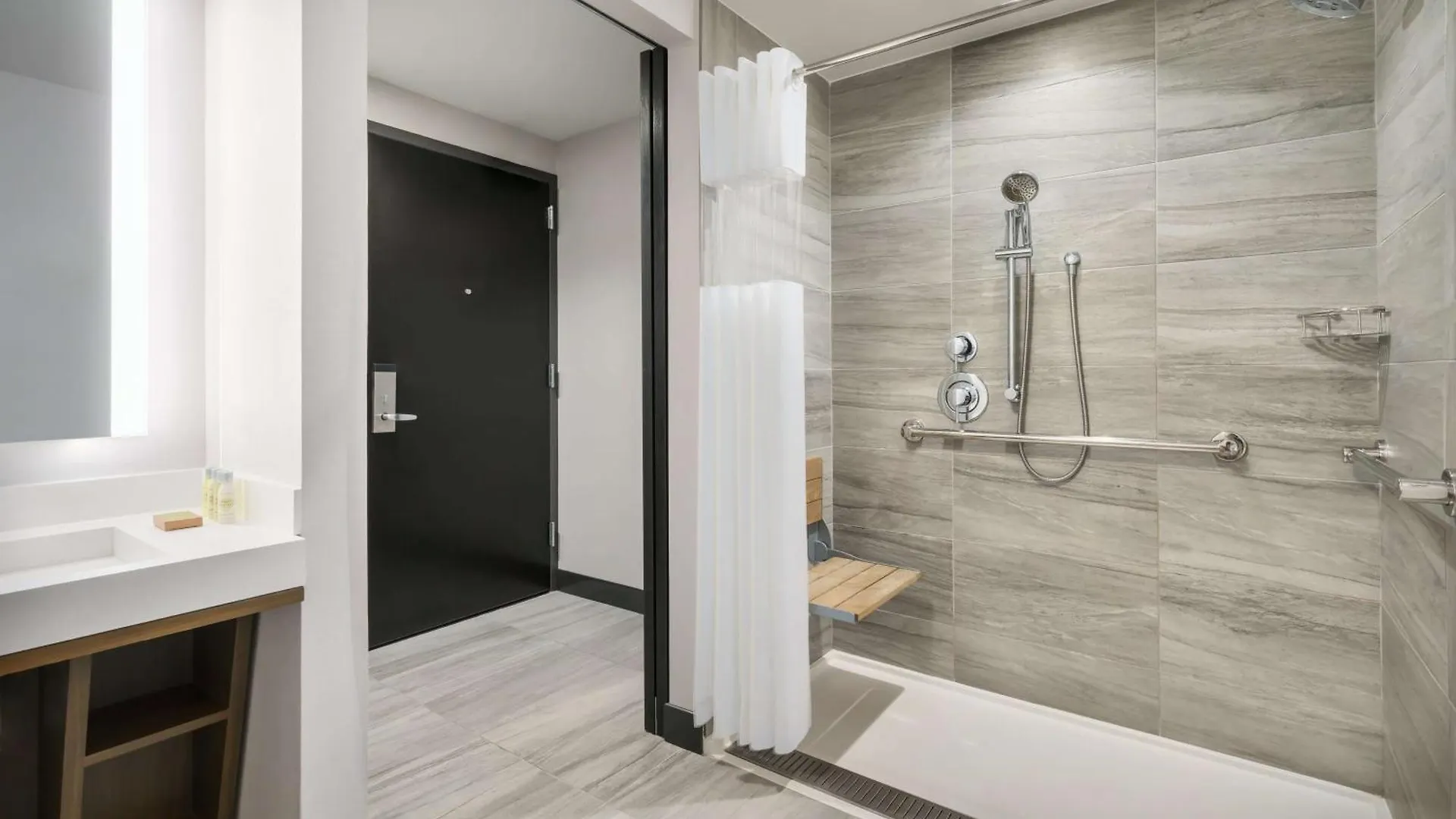 Hotel Doubletree By Hilton New York Times Square South